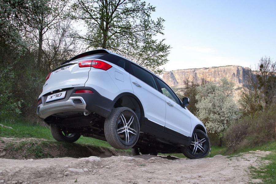  Lifan X70 2018 года  (RU) (фото 11 из 13)